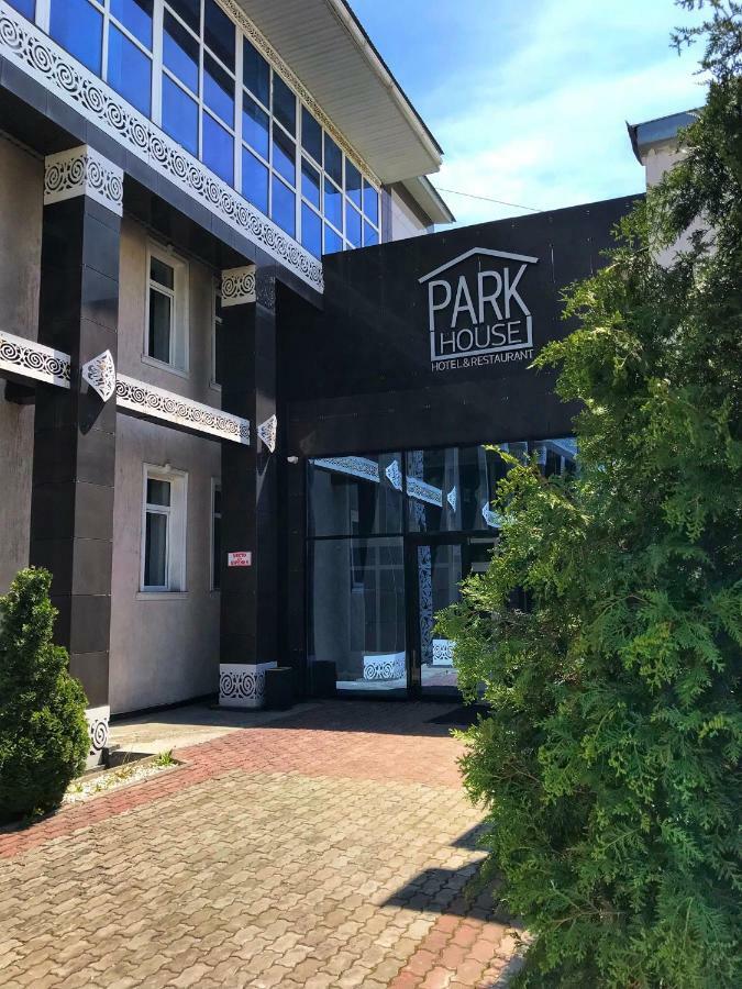 Park House Taldykorgan Ξενοδοχείο Εξωτερικό φωτογραφία