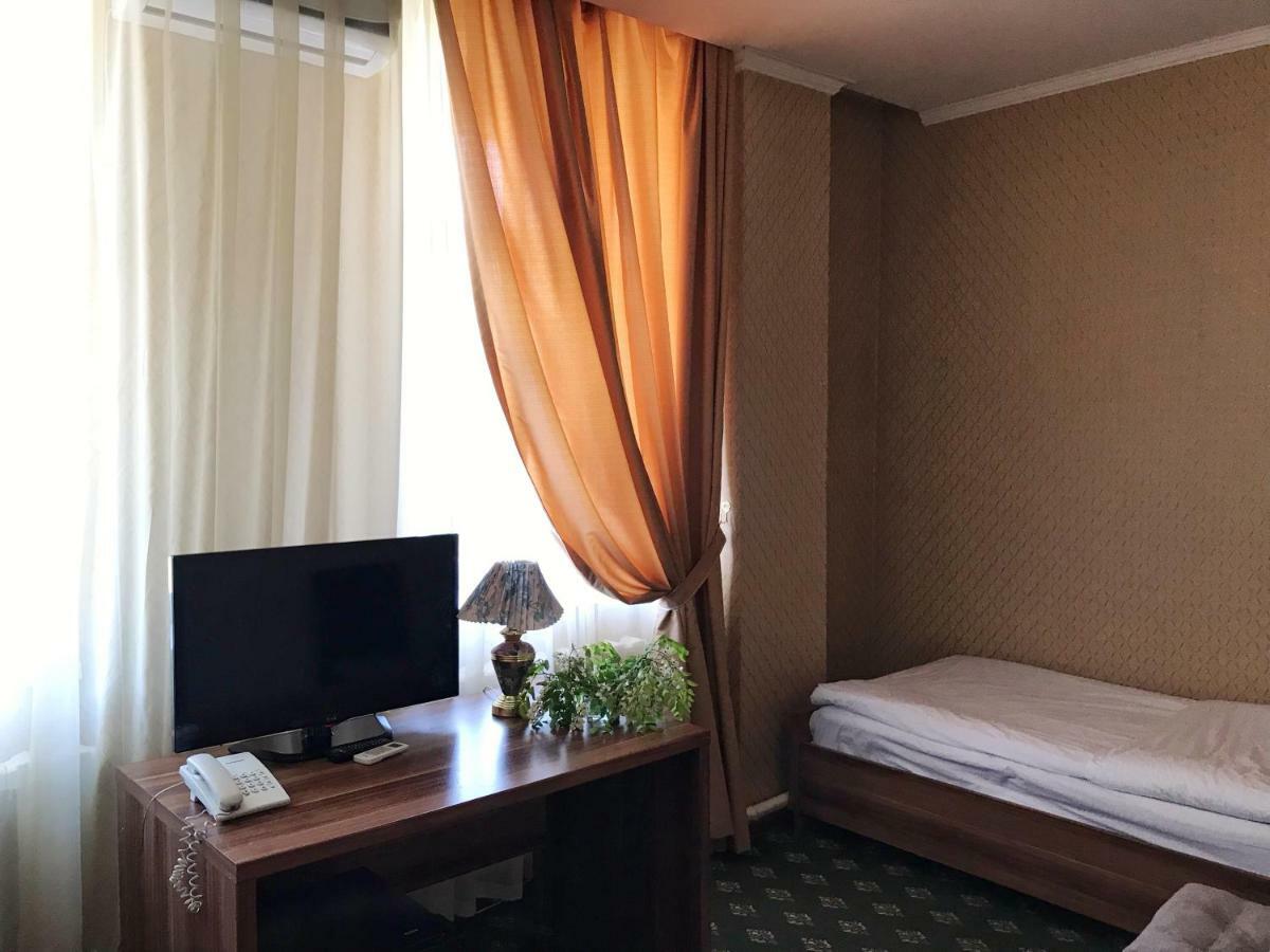 Park House Taldykorgan Ξενοδοχείο Εξωτερικό φωτογραφία